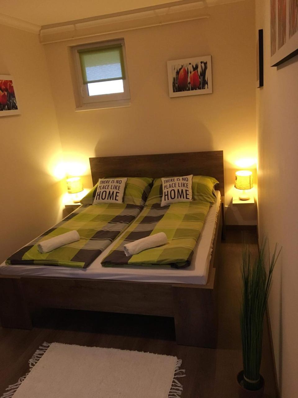 My Home Apartman Hajduszoboszlo Bagian luar foto