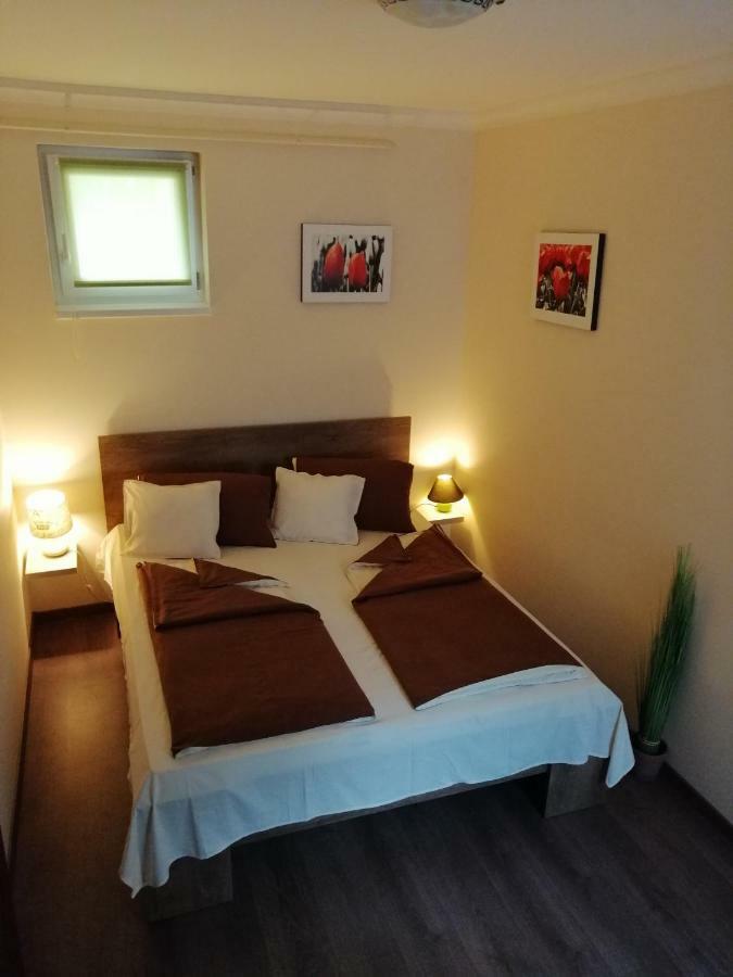 My Home Apartman Hajduszoboszlo Bagian luar foto